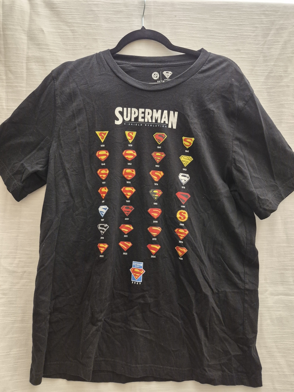 DC Comics Boys' Black Graphic Logo T-Shirt